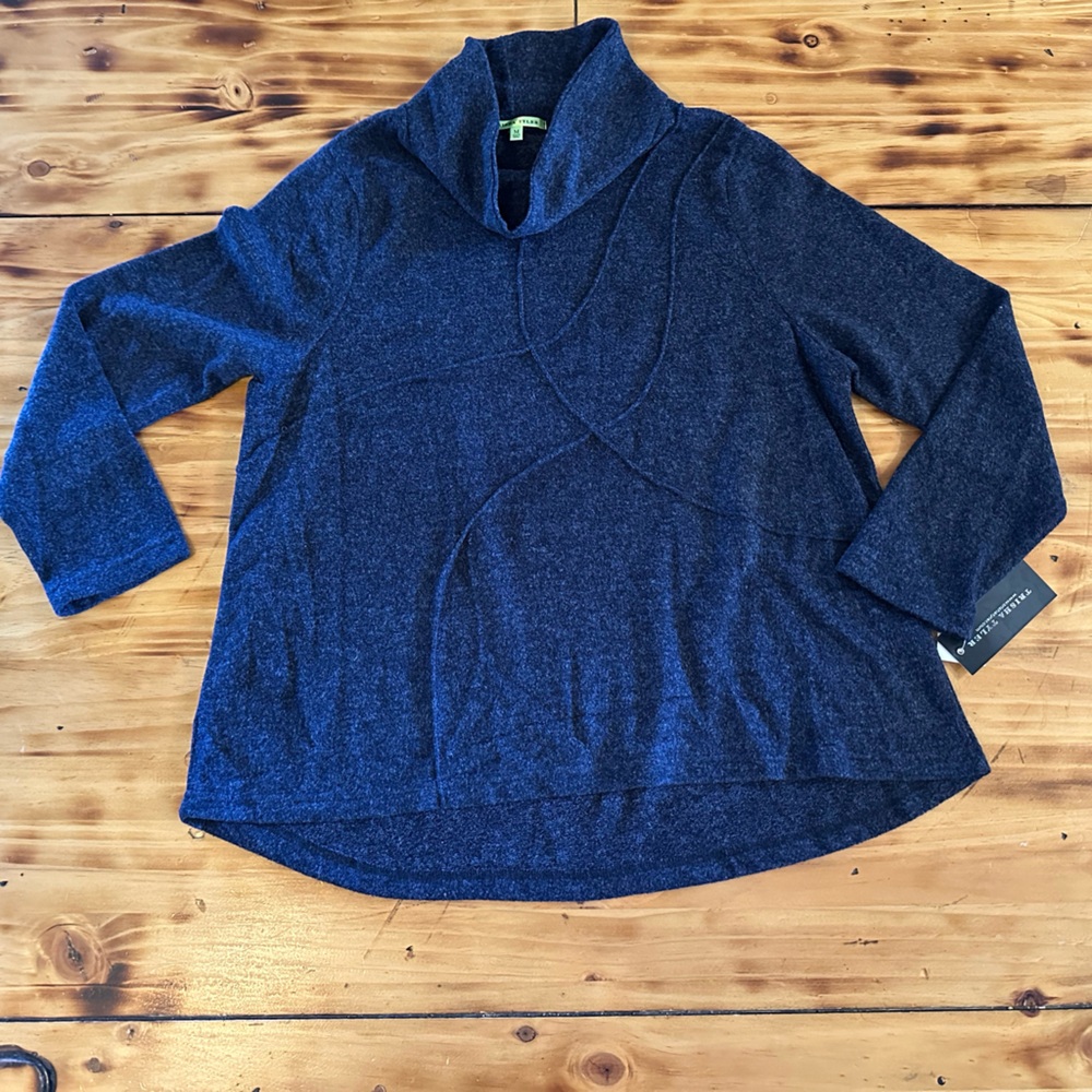 BNWT Trisha Tyler size Medium sweater